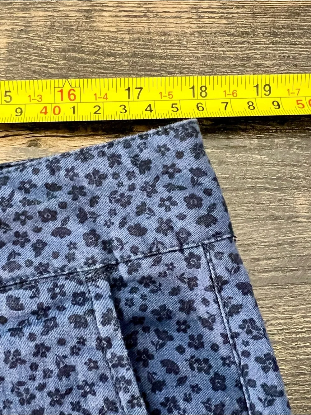 Ben Sherman Stretch Regular Fit Blue Floral Print Size 36W Men's Shorts Golf